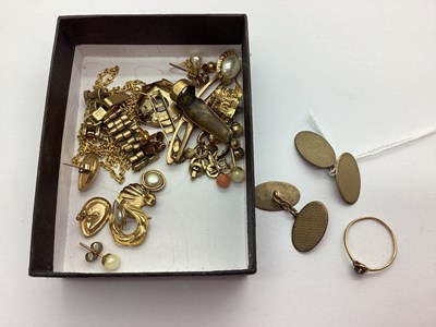 Lot 221 - A Pair of 9ct Gold Gent's Cufflinks, allover...