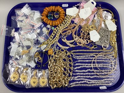 Lot 221 - An Assortment of Modern Costume Jewellery, to...