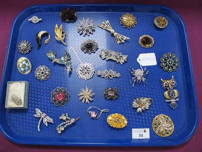 Lot 55 - A Collection of Assorted Costume Brooches :-...