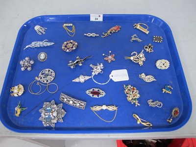 Lot 24 - A Collection of Assorted Costume Brooches :-...