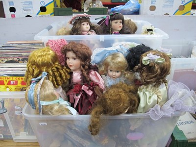 Lot 1166 - A large collection of porcelain dolls to...