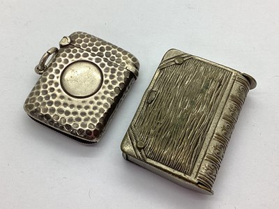 Lot 12 - A Hallmarked Silver Vesta Case, Birmingham...