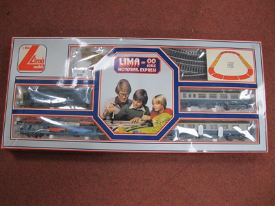 Lot 828 - A Lima "OO" Gauge Motrorail Express Train Set,...