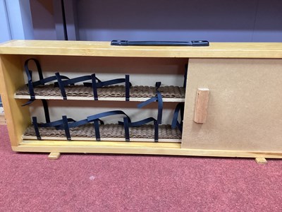 Lot 738 - An O gauge wooden carry case with two shelves.