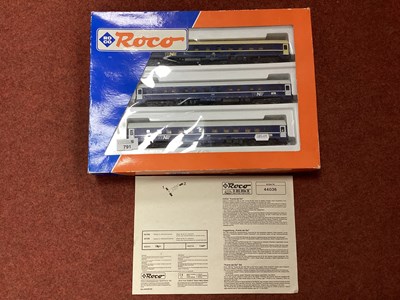 Lot 791 - HO gauge Roco coach set - 44036, boxed.