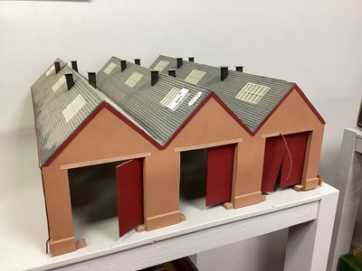 Lot 801 - An OO Gauge three track engine shed with red...