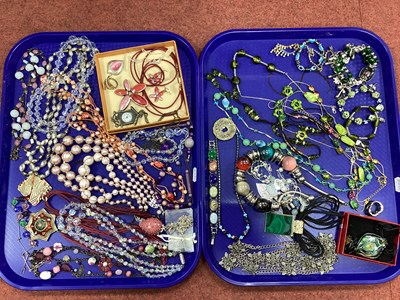 Lot 204 - A Collection of Modern Costume Jewellery, to...