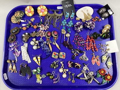 Lot 208 - An Assortment of Modern Earrings, to include...