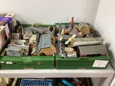 Lot 866 - A Quantity of OO Gauge Cardboard and Plastic...