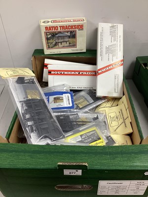 Lot 877 - A Quantity of OO/HO/4mm Plastic Model Rolliing...