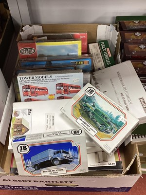 Lot 896 - Sixteen HO/OO Scale Plastic Model Vehicle and...