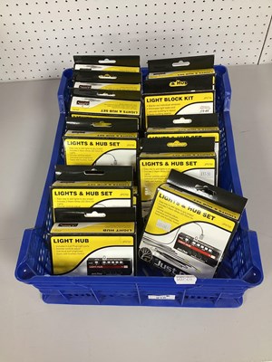 Lot 916 - Thirteen Model Railway Just Plug Lighting...