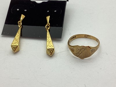 Lot 53 - A Chester Hallmarked 9ct Gold Signet Style...