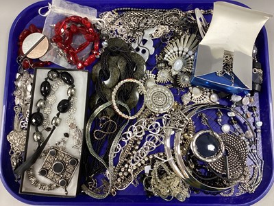 Lot 229 - A Mixed Lot of Assorted Costume Jewellery,...