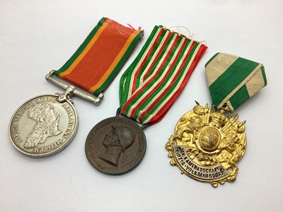 Lot 585 - WWI Italian War Medal 1915 - 1918, German...