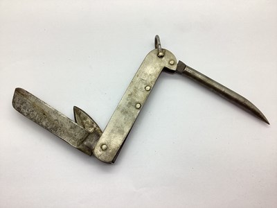 Lot 483 - Canadian Army Metal Jack Knife, with marlin...