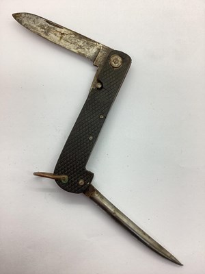 Lot 489 - WWI and Interwar British Army Jack Knife, with...