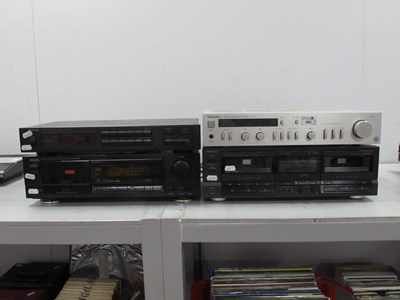 Lot 303 - Technics SU-Zii Amplifer, Technics RS-TR265...