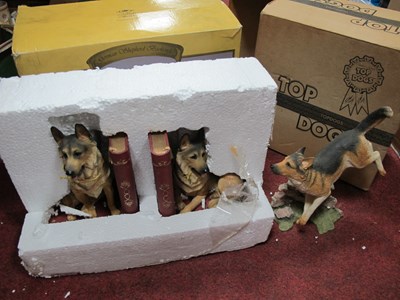 Lot 1091 - Leonardo German Shepherd Book Ends, top dogs...