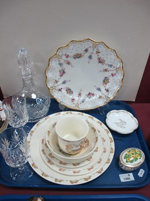 Lot 1266 - Royal Crown Derby 'Royal Antoinette' Wavy Rim...