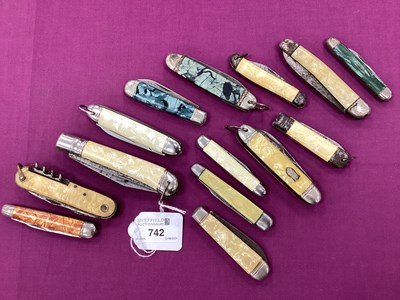 Lot 742 - A Collection of Assorted Penknives, (rust). (14)