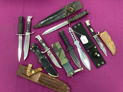 Lot 774 - WWII American M3 Trench Knife, blade stamped...