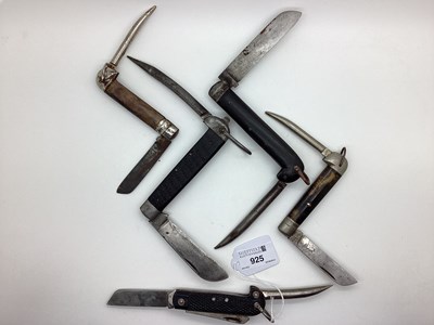 Lot 925 - Sailor's and Scout Knives, including Richards,...