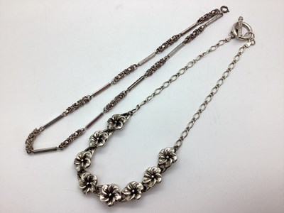 Lot 118 - A Decorative Floral Panel Necklace, to fancy...