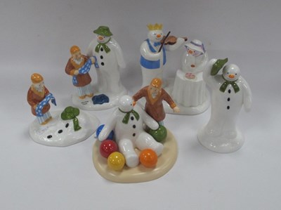 Lot 1321 - Coalport The Snowman Figures - 'Soft Landing',...