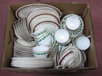 Lot 1027 - Solian ware dinner service to include plates...