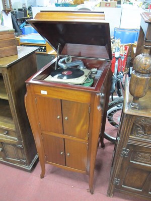 Lot 1618 - A 1920's 'Regal' Floor Standing 78rpm...