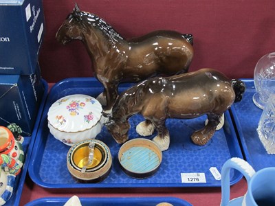 Lot 1276 - Beswick Shire Horse Grazing, 13.5cm high....