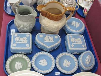 Lot 1204 - Five Wedgwood Jasper Ware Trinkets Boxes,...