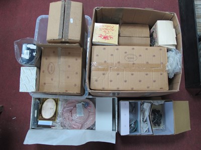 Lot 1137 - Ashton Drake, Alberon & Heritage Boxed Dolls...