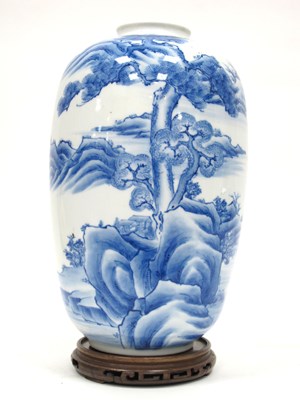 Lot 1307 - An Early XX Century Chinese Porcelain Vase, of...