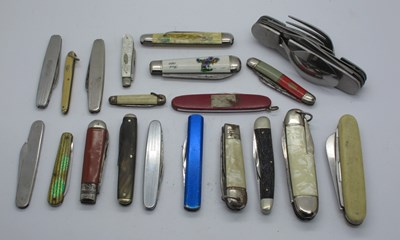 Lot 305 - Pocket Knives, Butlers, two blade, stainless...