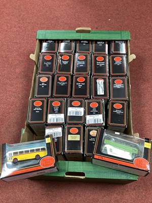 Lot 432 - Twenty Five 1:76th Scale Diecast Model Buses...