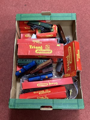 Lot 391 - Quantity of Triang OO Gauge Model Railway...