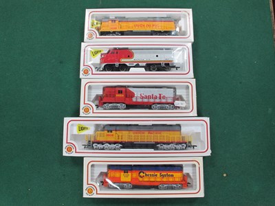 Lot 794 - Five Bachmann 'HO' Gauge U.S.A Outline Boxed...