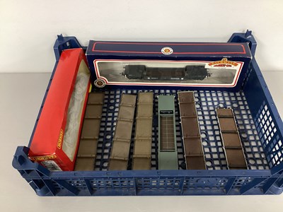 Lot 617 - Eight OO Gauge British Outline Boulster wagons,...