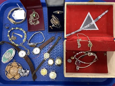 Lot 117 - Vintage and Later Costume Jewellery, ladies...