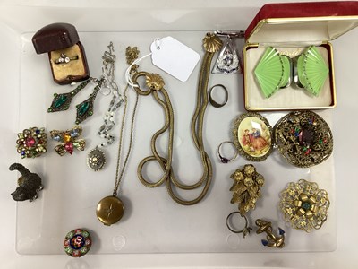 Lot 105 - An Assortment of Vintage and Later Jewellery,...