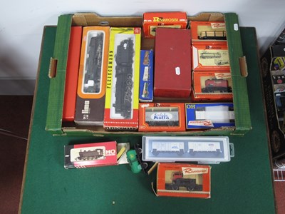 Lot 534 - A Collection of 'HO' Gauge Continental Outline...