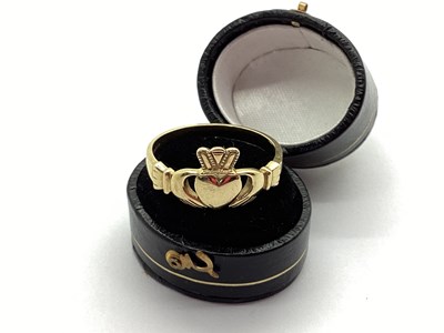 Lot 37 - A 9ct Gold Claddagh Ring, (finger size Y)...