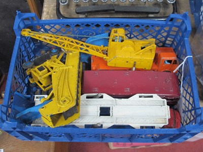 Lot 1189 - Dinky Supertoy Horse Box, 20 ton lorry and...