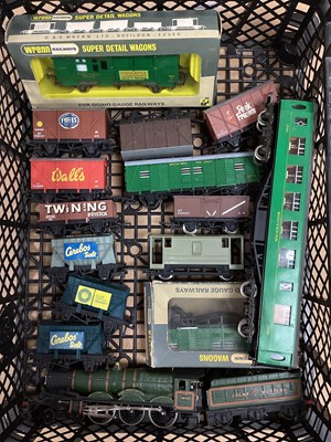 Lot 612 - A Quantity of Wrenn OO Scale Items, including...