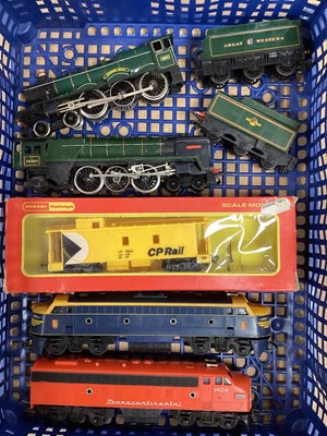 Lot 803 - A Quantity of Triang OO Scale Locomotives,...