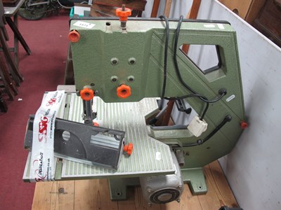 Lot 1171 - De Walt Model DW 100 Band Saw.