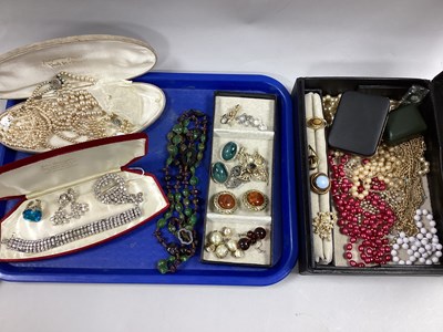 Lot 169 - A Mixed Lot of Assorted Costume Jewellery,...