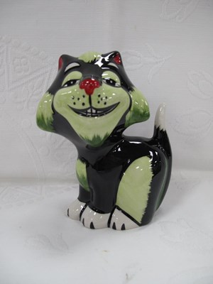 Lot 1321 - Lorna Bailey - Gnasher the Cat, 12.5cm high.